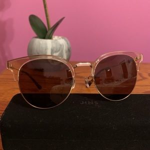 J!NS sunglasses 🌼